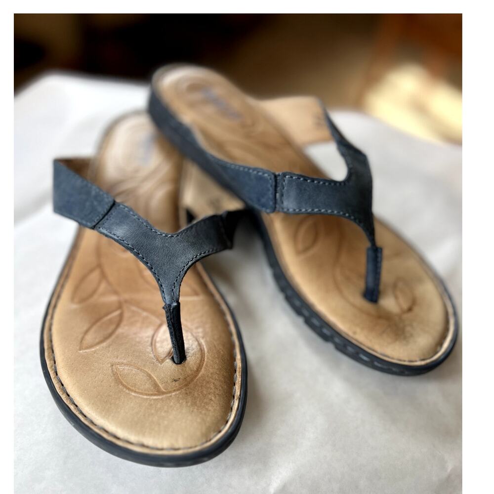 Born Amelie Flip-Flop Blue, Women's size 8M